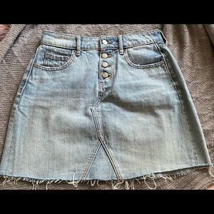 Old Navy distressed denim skirt